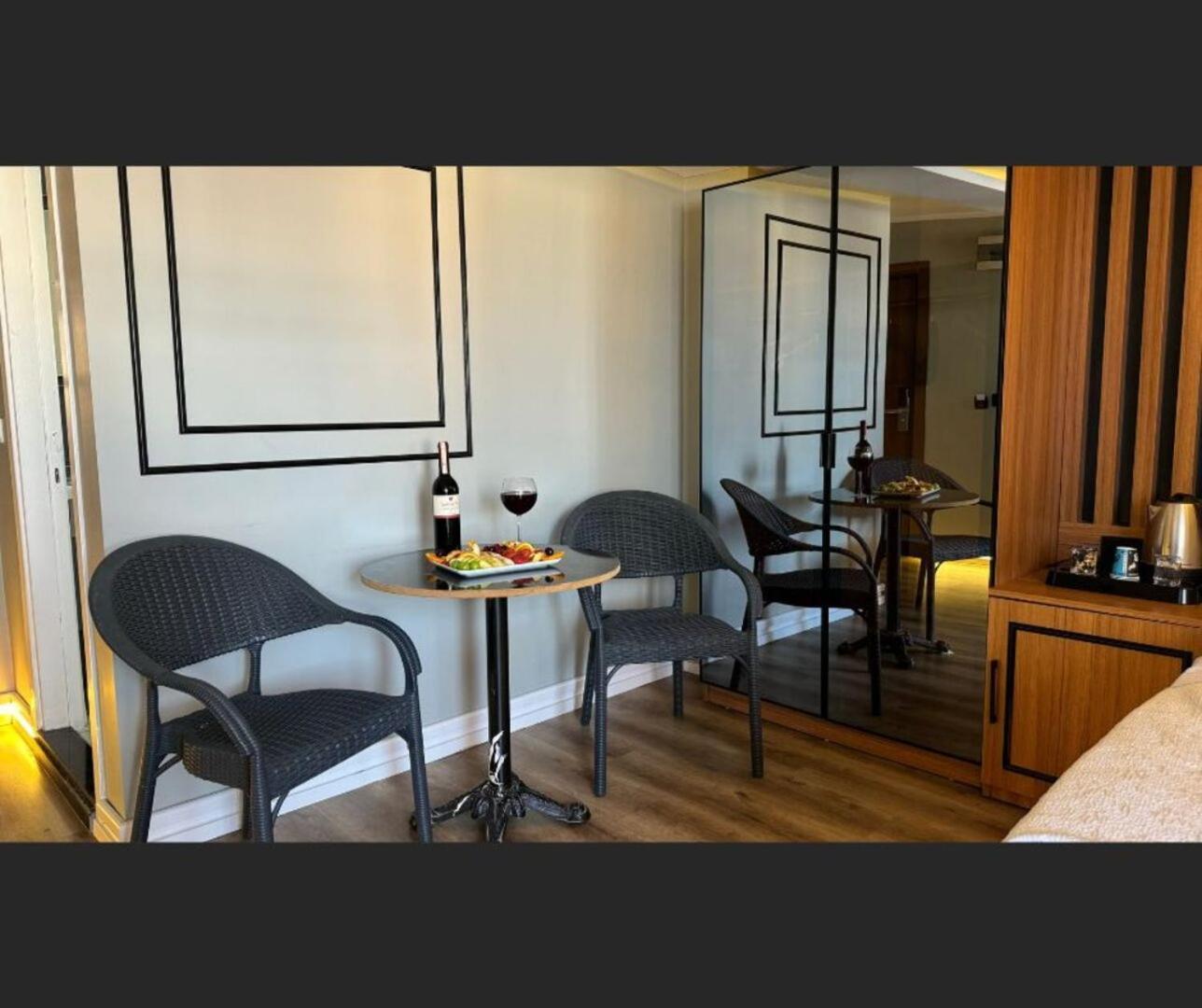 Blueway Hotel Istanboel Buitenkant foto